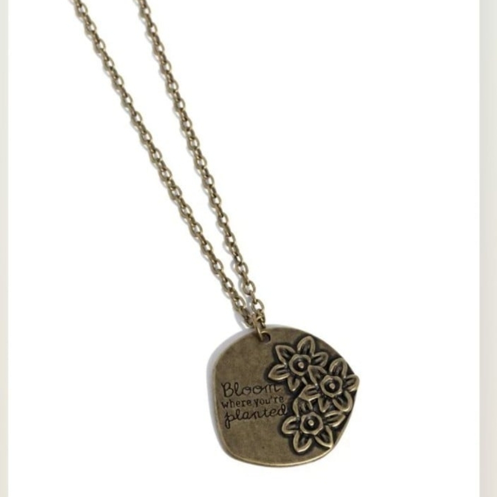 Paparazzi Gold Vintage-Inspired Necklace Planted Possibilities - Brass Planted